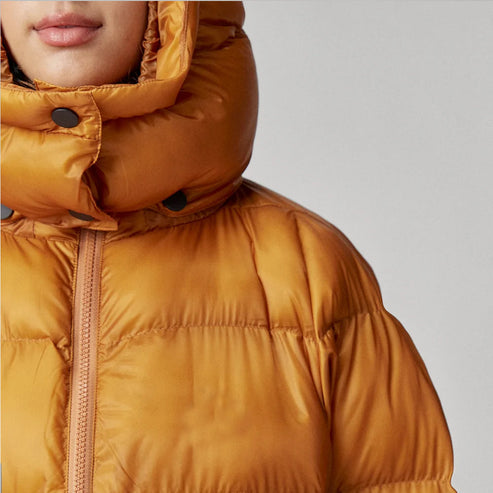 Women’s puffer jacket with hood