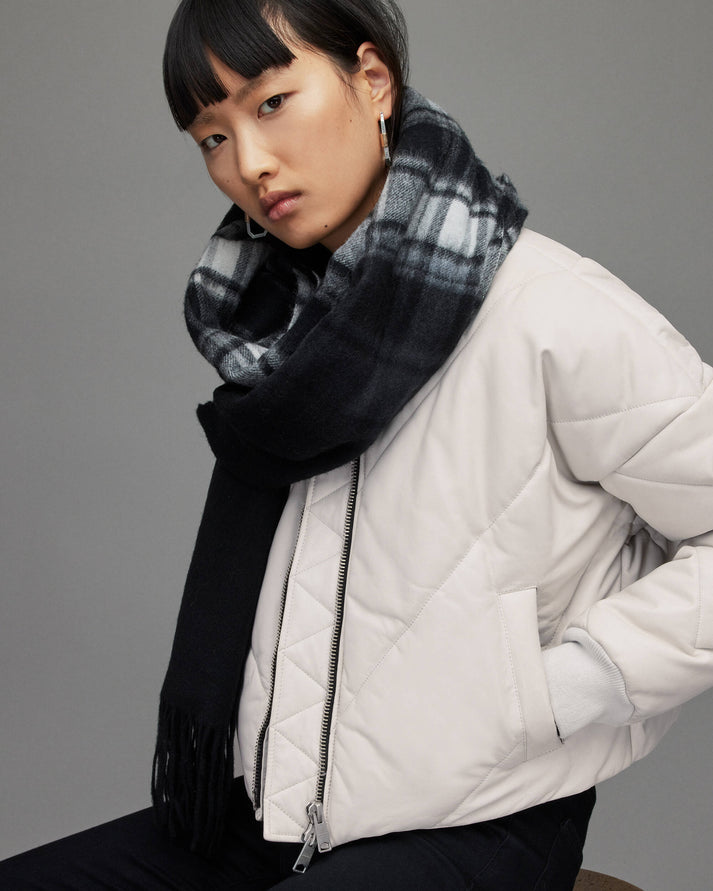 Chic Women’s Leather Outerwear