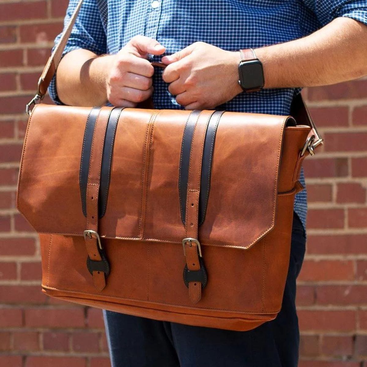 Artisan Leather Messenger Bags – Handcrafted Elegance for Work & Travel
