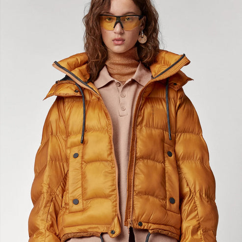 Women’s puffer jacket with hood