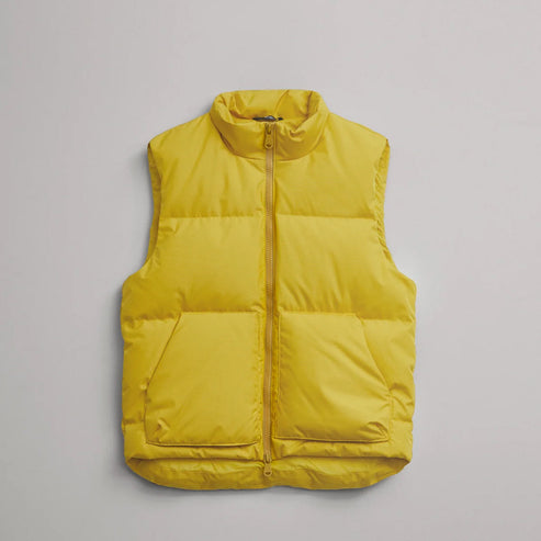Sleeveless yellow jacket