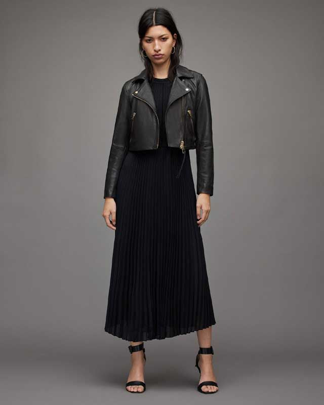 Women's cropped leather jacket with two side zip pockets