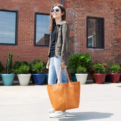 Cuyana Classic Easy Leather Tote Bag