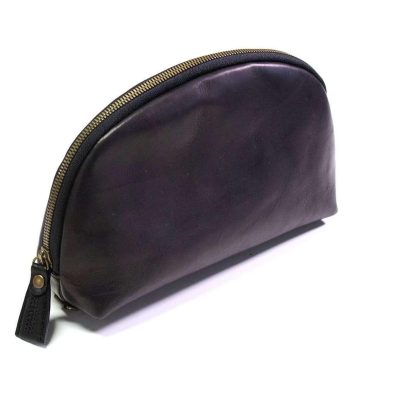 TechSavvy Leather Dopp Kit